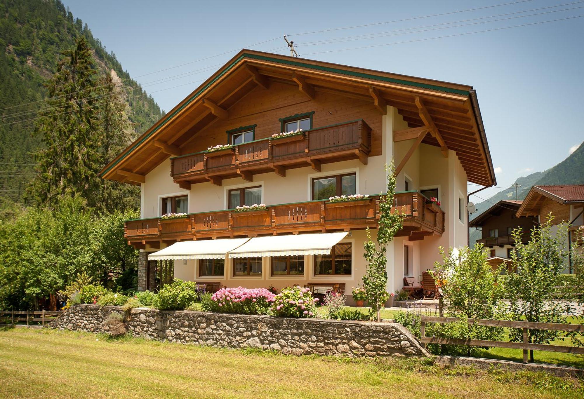 Leo Appartements Mayrhofen Esterno foto